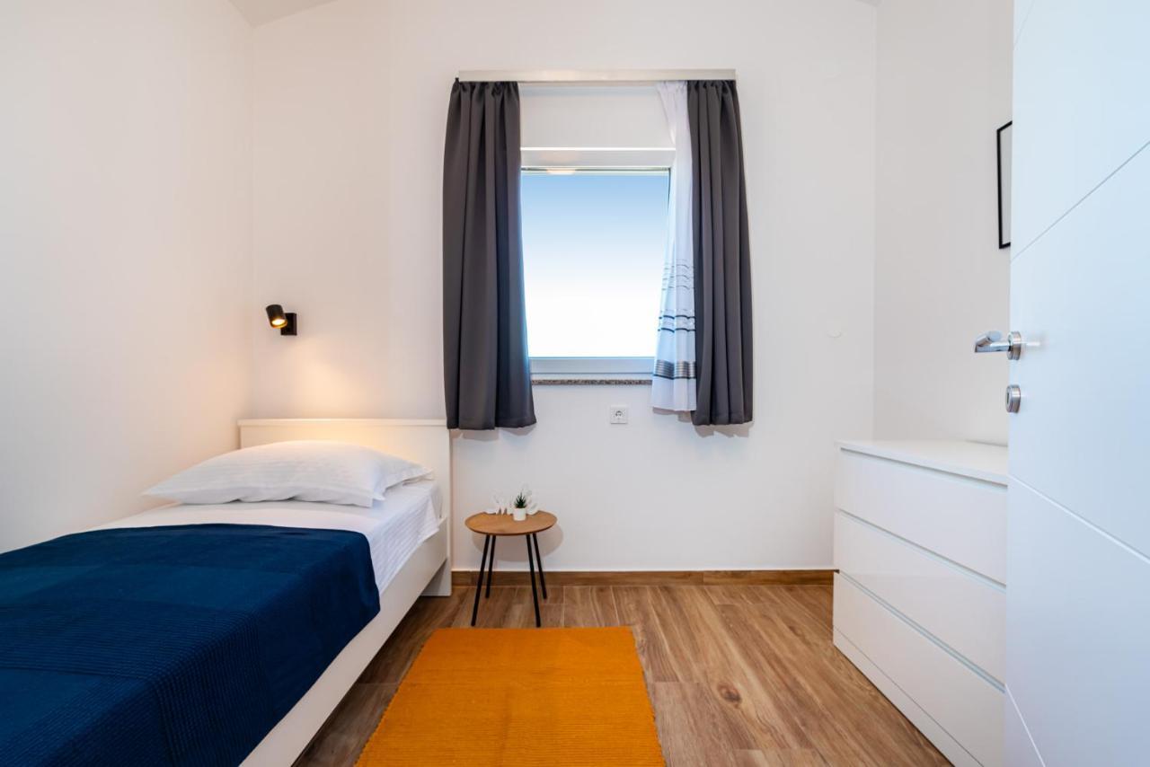 La More Apartments Borovici Luaran gambar